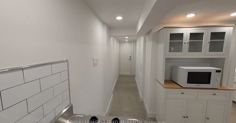 Lower-231 Havelock Street, Toronto, ON, M6H 3B8 - 14