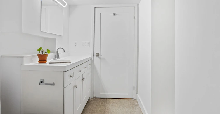 Lower-231 Havelock Street, Toronto, ON, M6H 3B8 - 11