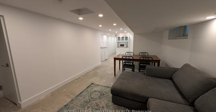 Lower-231 Havelock Street, Toronto, ON, M6H 3B8 - 6