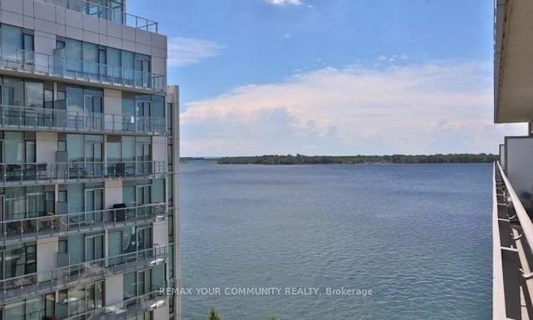 918-29 Queens Quay E