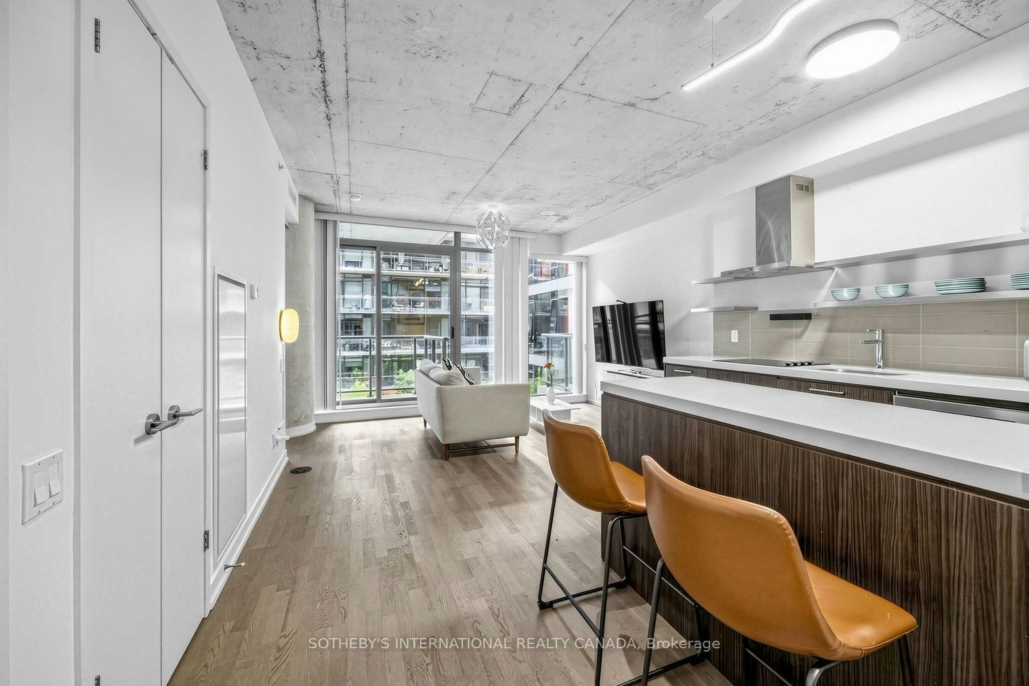 401-560 King St. Street W, Toronto, ON, M5V 1M3 - 12