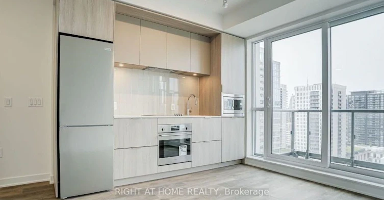 1806-130 River Street, Toronto, ON, M5A 3P7