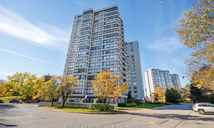 1101 Steeles Avenue W