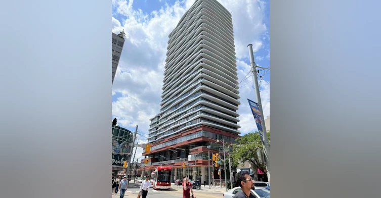 2113-280 Dundas Street E, Toronto, ON, M5T 0E3