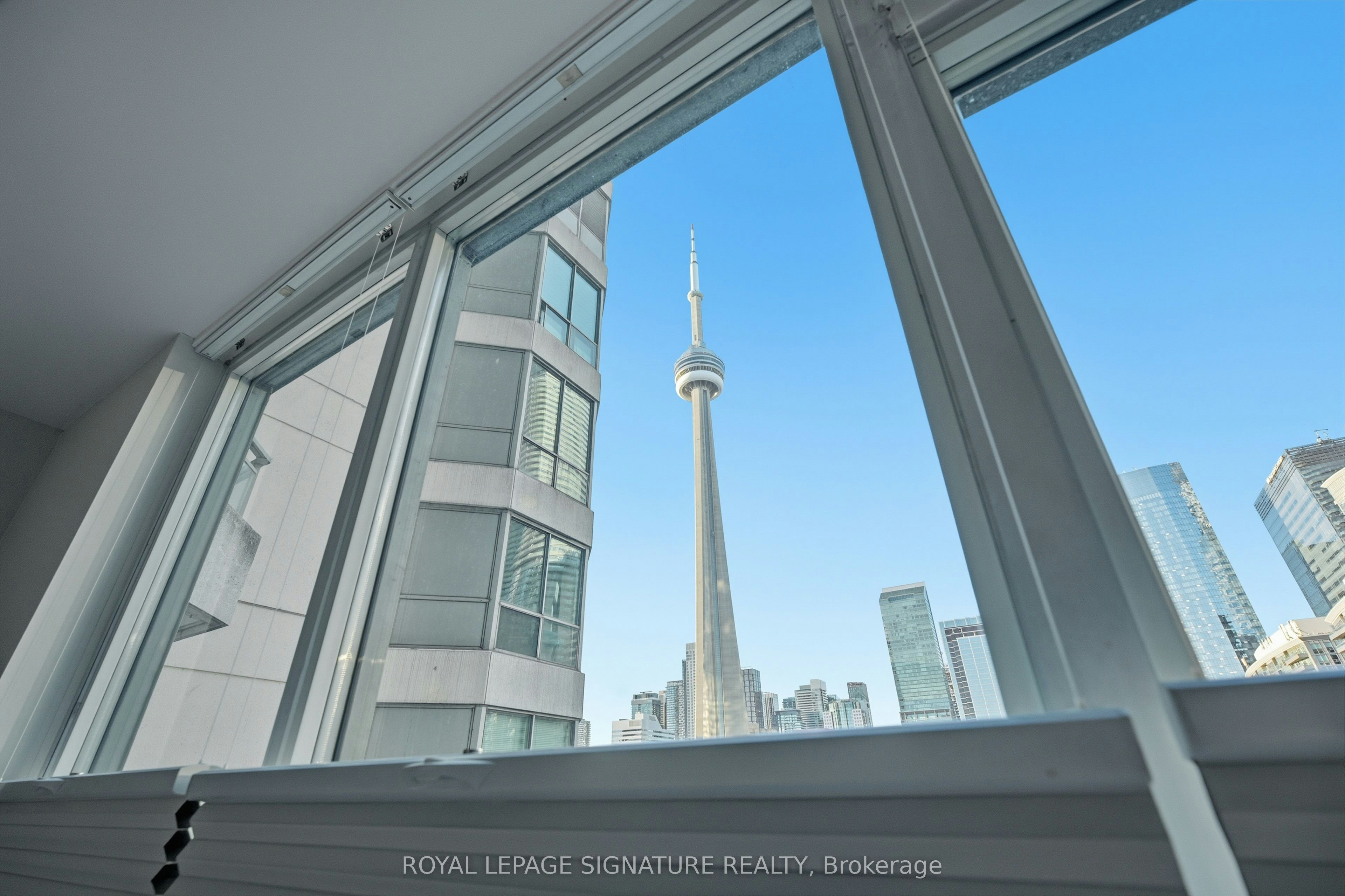 701-228 Queens Quay N/A W, Toronto, ON, M5J 2X1 - 19