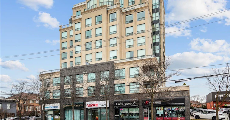 203-1 Hycrest Avenue, Toronto, ON, M2N 6V8