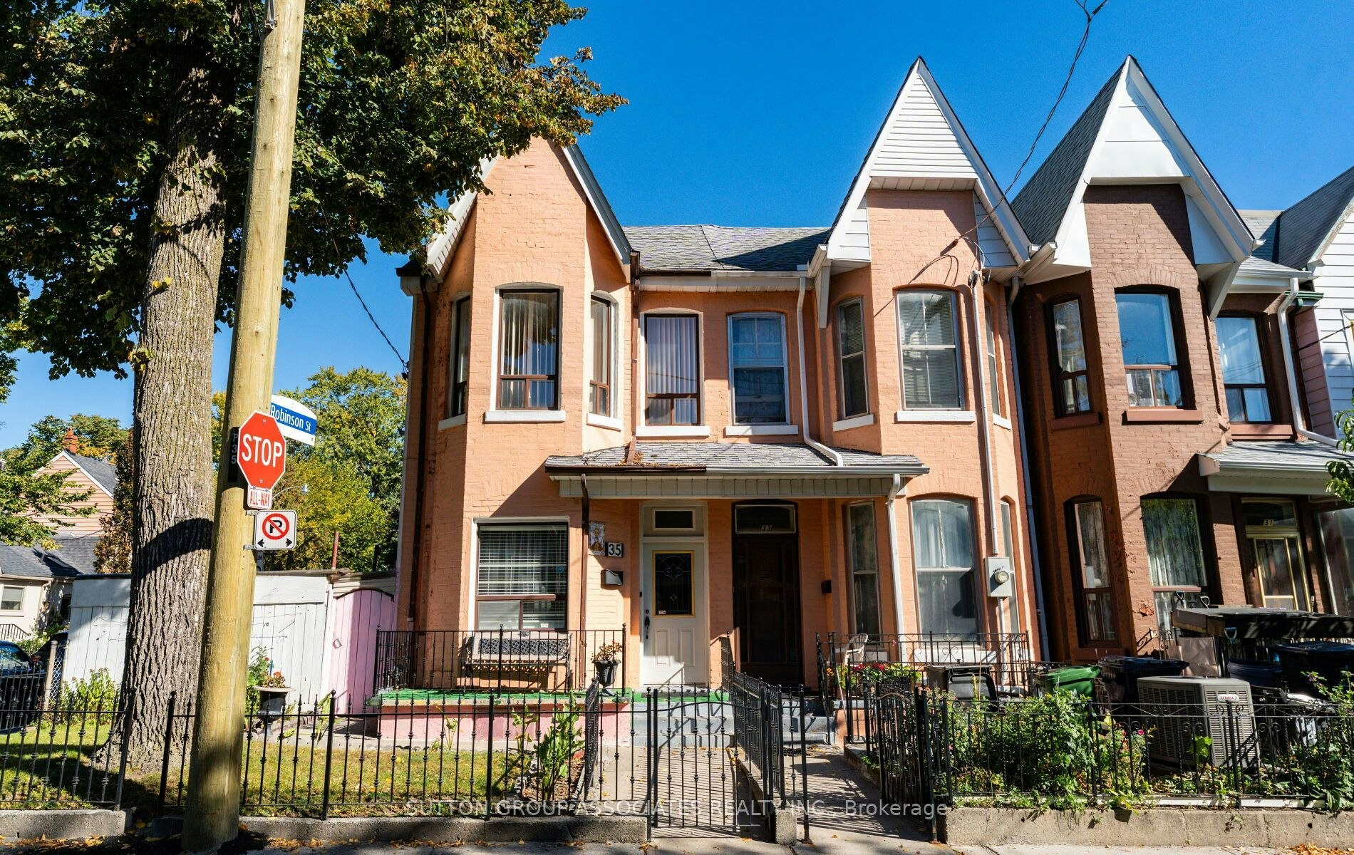 2nd Floor-35 Bellwoods Avenue, Toronto, ON, M6J 2P5