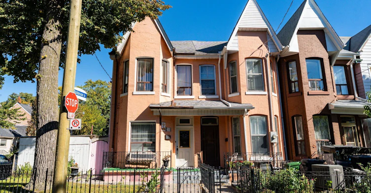 2nd Floor-35 Bellwoods Avenue, Toronto, ON, M6J 2P5