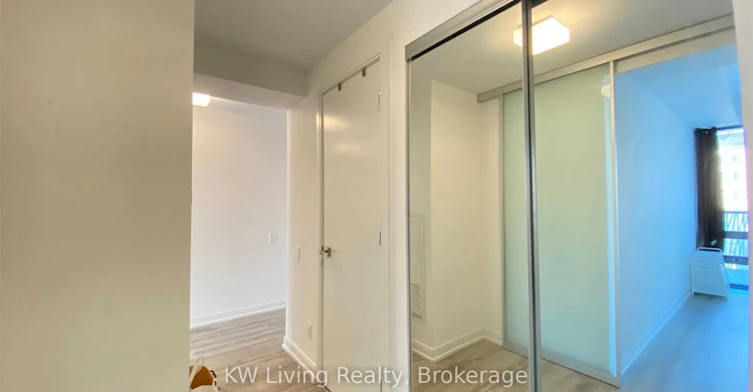 411-50 Charles Street E, Toronto, ON, M4Y 0C3 - 9