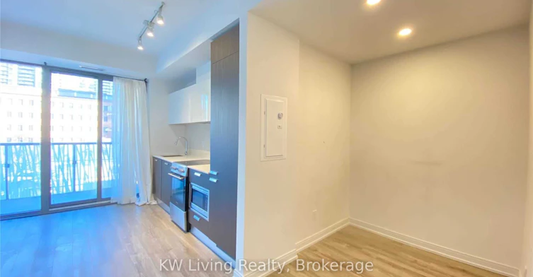 411-50 Charles Street E, Toronto, ON, M4Y 0C3 - 4