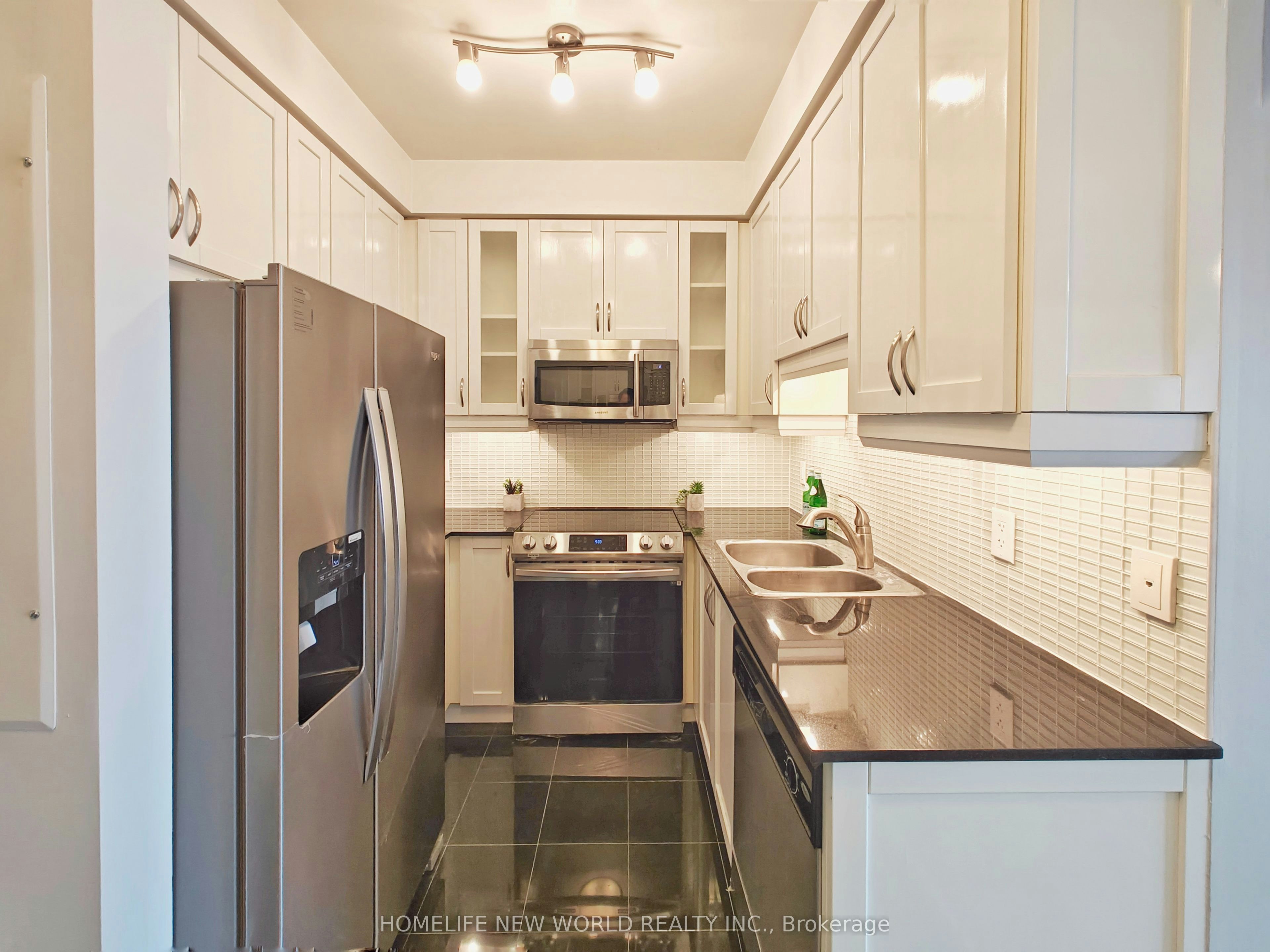 Lph07-18 Holmes Avenue, Toronto, ON, M2N 0E1 - 2