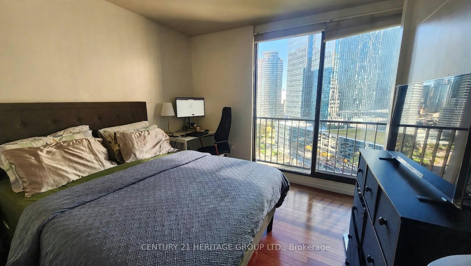 1822-33 Harbour Square, Toronto, ON, M5J 2G2 - 16