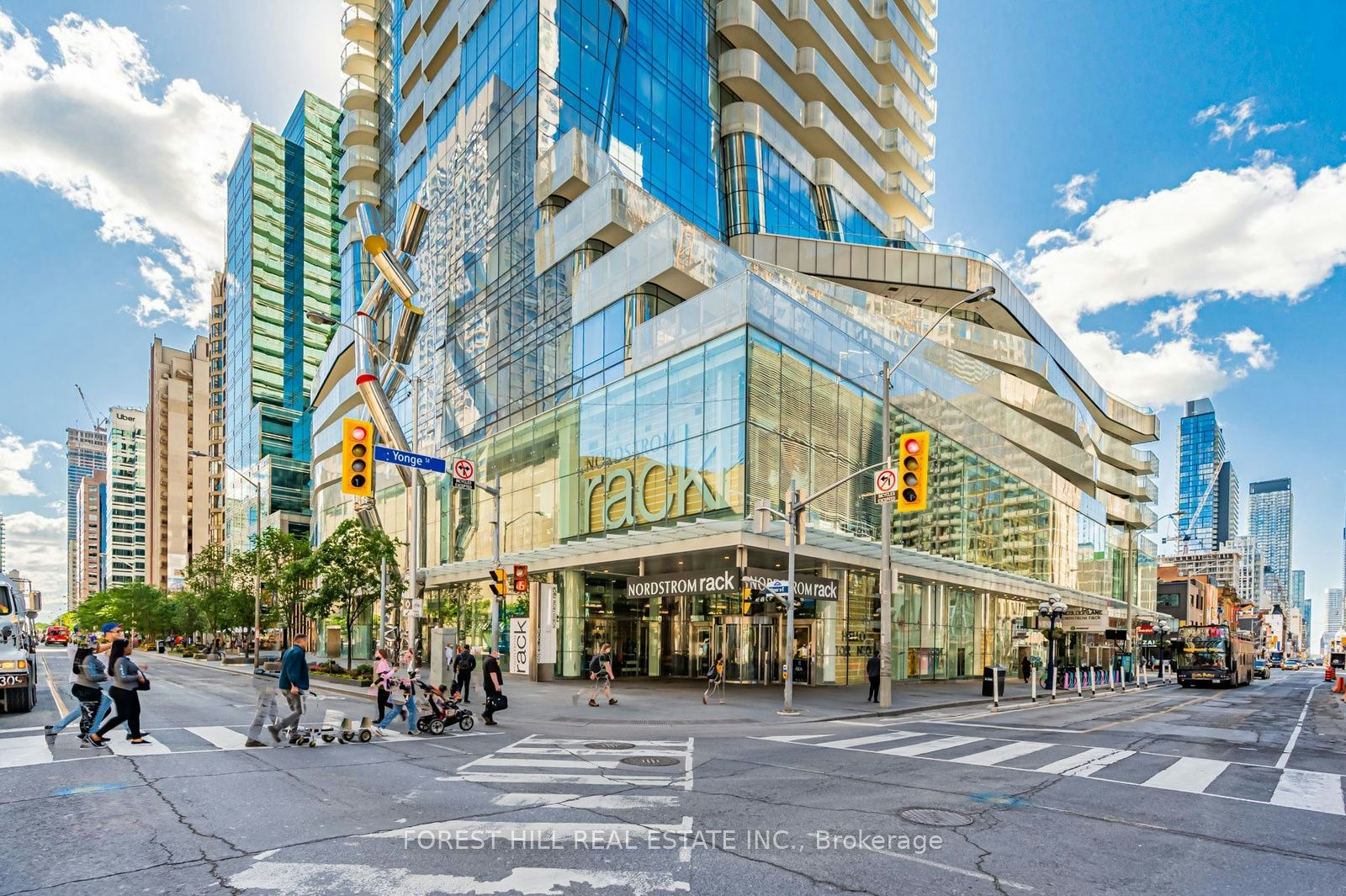 6805-1 Bloor Street E, Toronto, ON, M4W 0A8