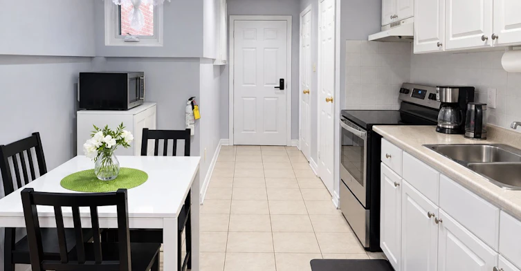 Lower-6 Blairville Road, Toronto, ON, M3H 5Y5 - 4