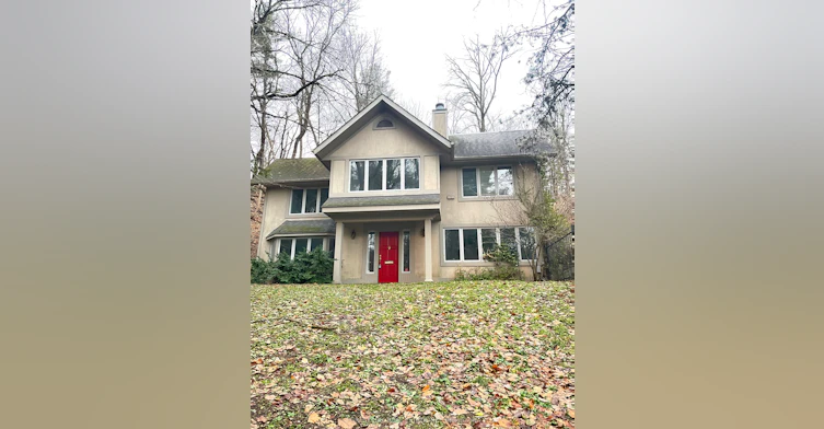 4 Donino Avenue, Toronto, ON, M4N 2W5