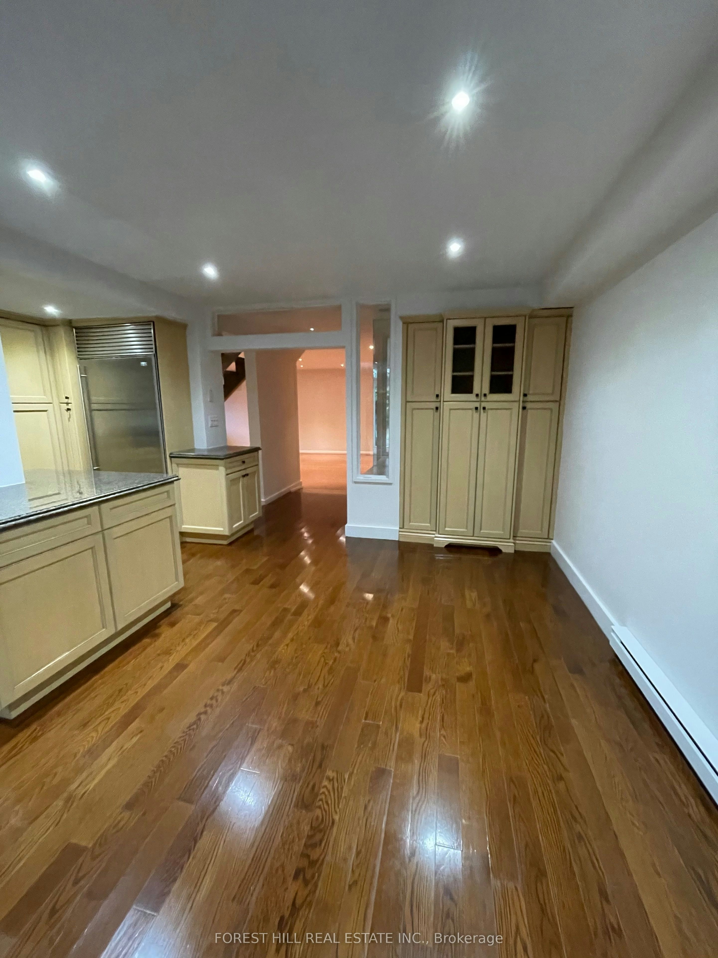 4 Donino Avenue, Toronto, ON, M4N 2W5 - 3