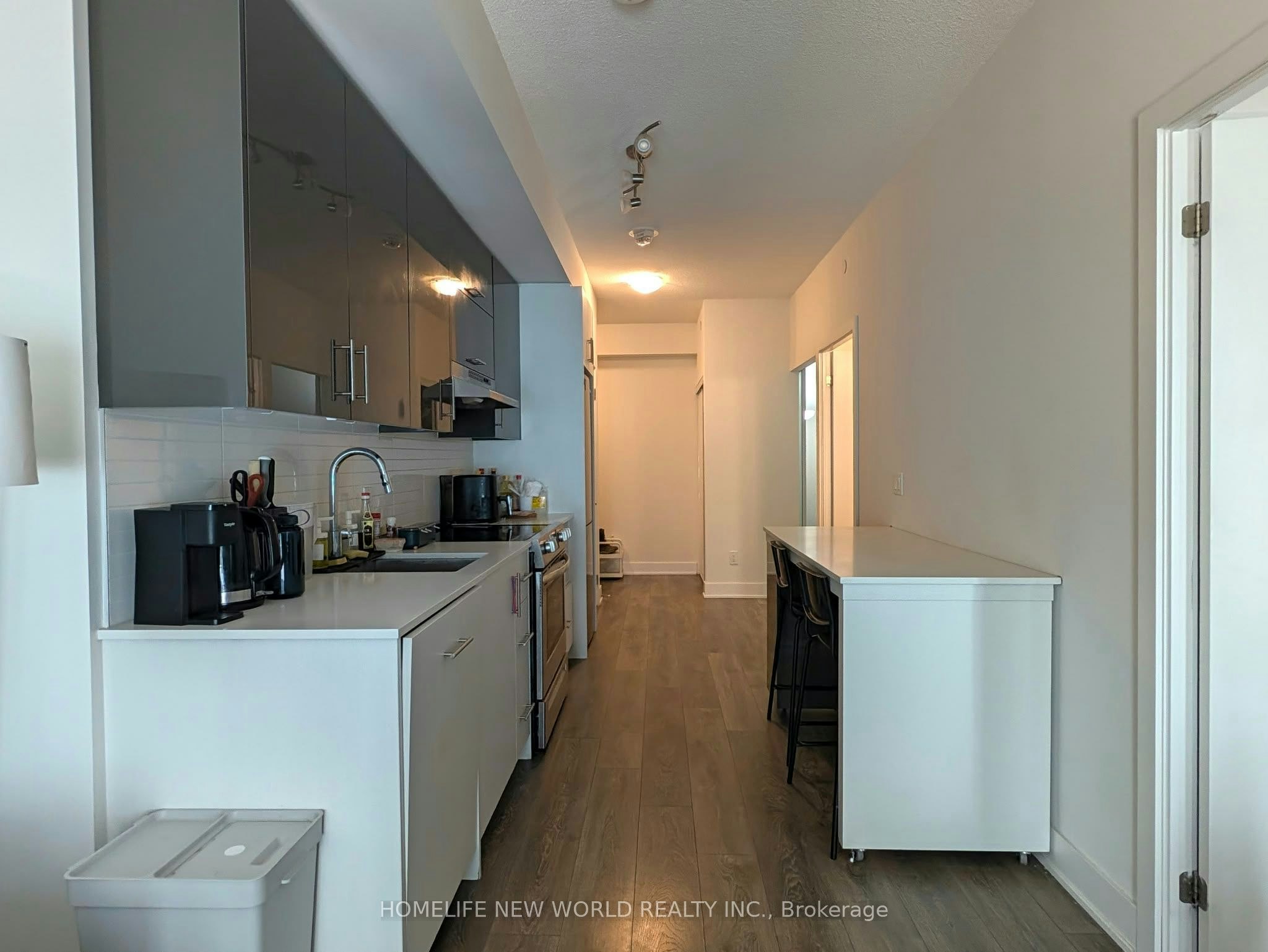 201-188 Fairview Mall Drive, Toronto, ON, M2J 4T1 - 9