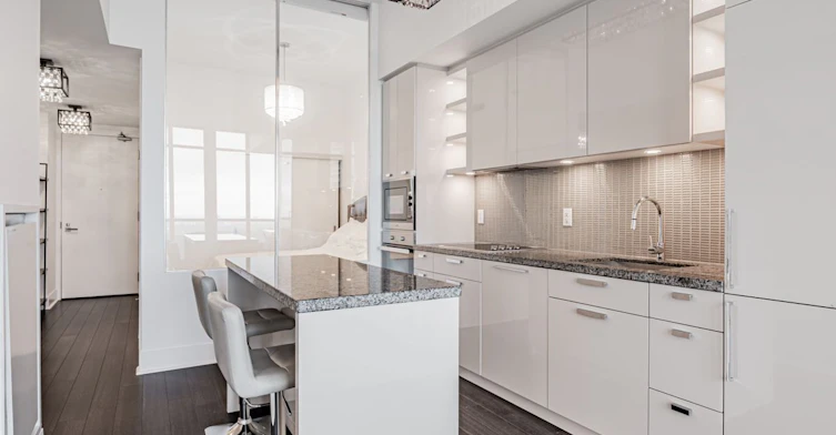 2505-32 Davenport Road, Toronto, ON, M5R 0B5 - 5