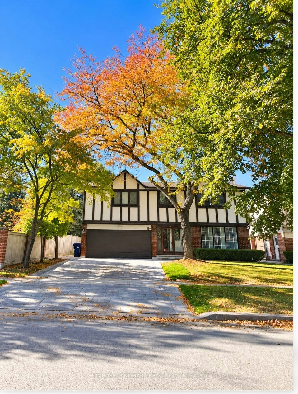 94 Ames Circle, Toronto, ON, M3B 3C1