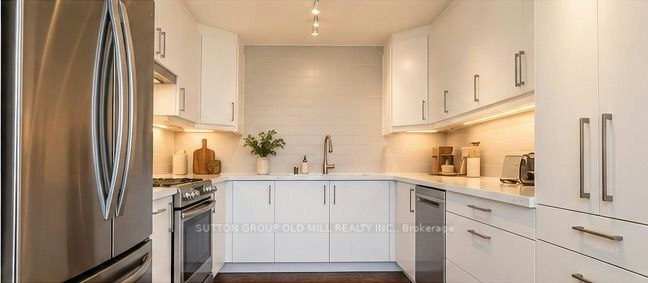 803-190 St George Street, Toronto, ON, M5R 2N4 - 2