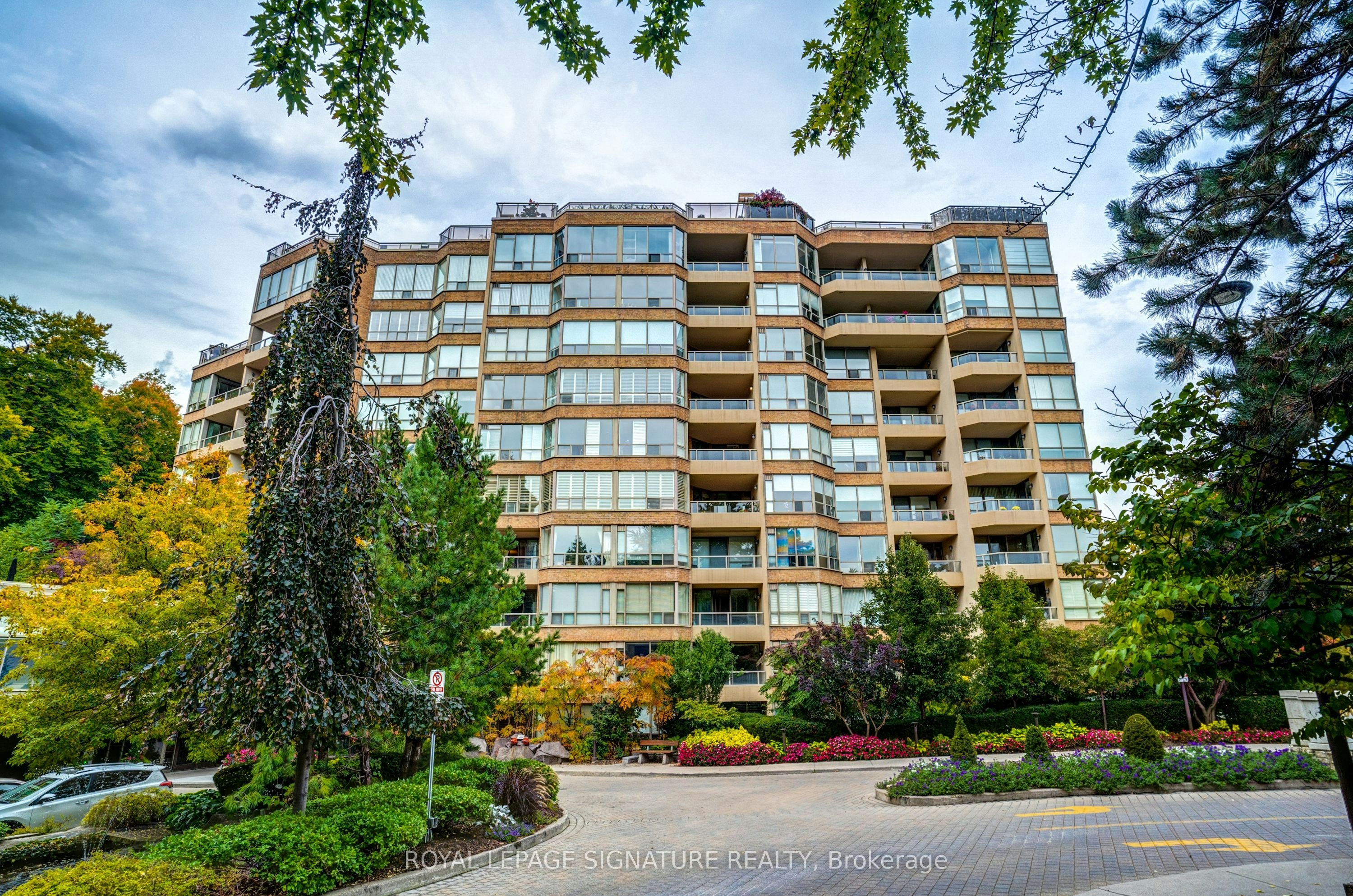 PL3-3800 Yonge Street, Toronto, ON, M4N 3P7