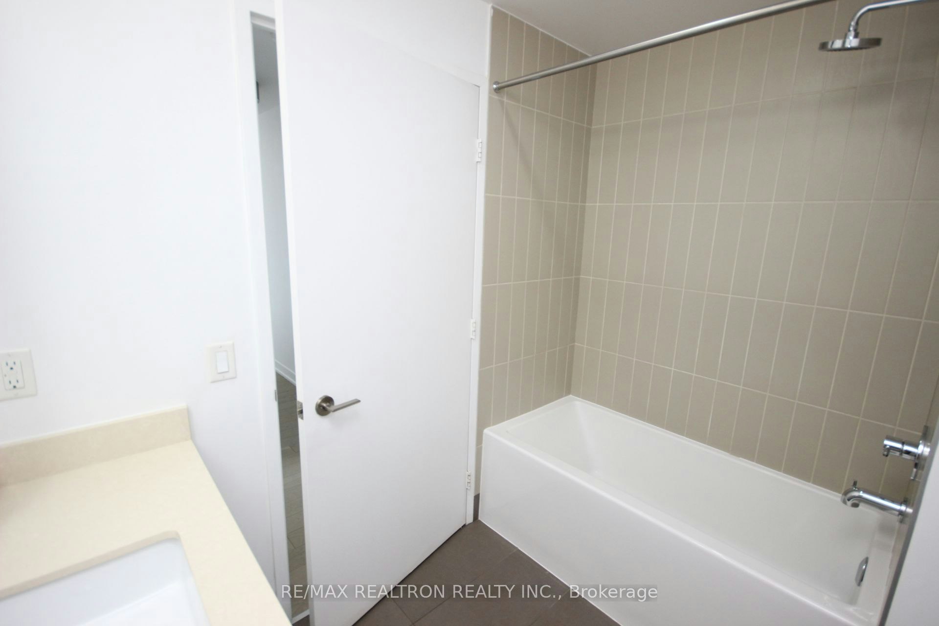 N1008-455 Front Street E, Toronto, ON, M5A 0G2 - 18