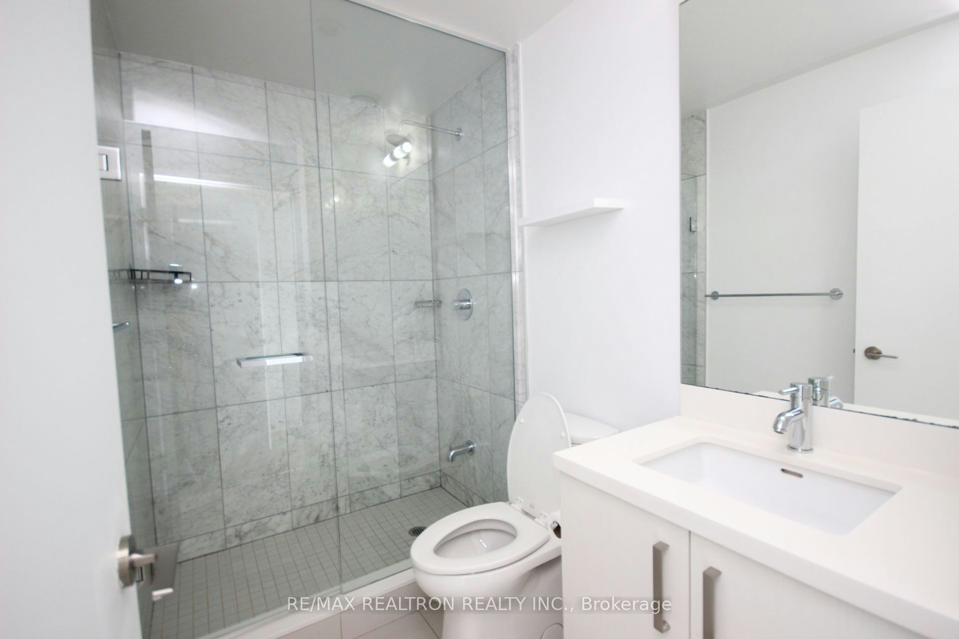 N1008-455 Front Street E, Toronto, ON, M5A 0G2 - 16