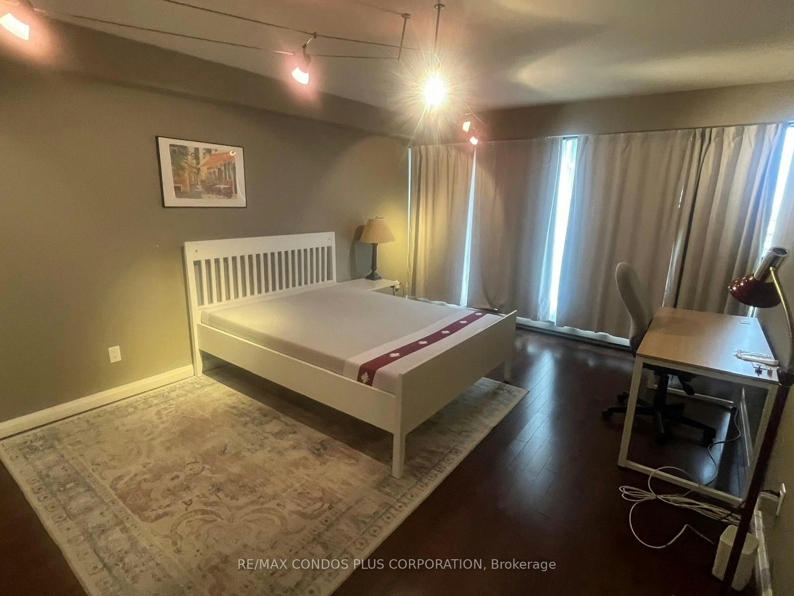 2302-65 Harbour Square, Toronto, ON, M5J 2L4 - 11