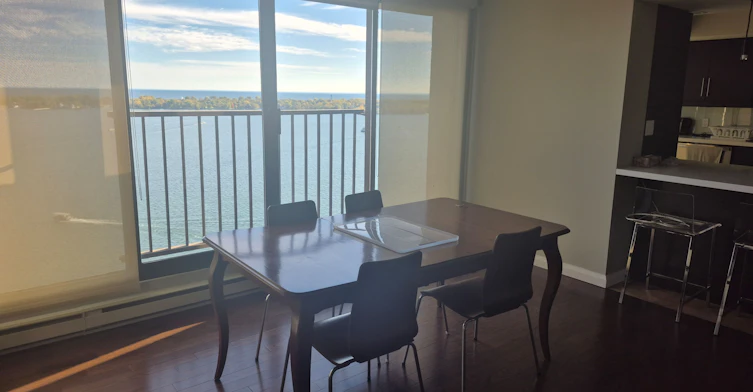2302-65 Harbour Square, Toronto, ON, M5J 2L4 - 6