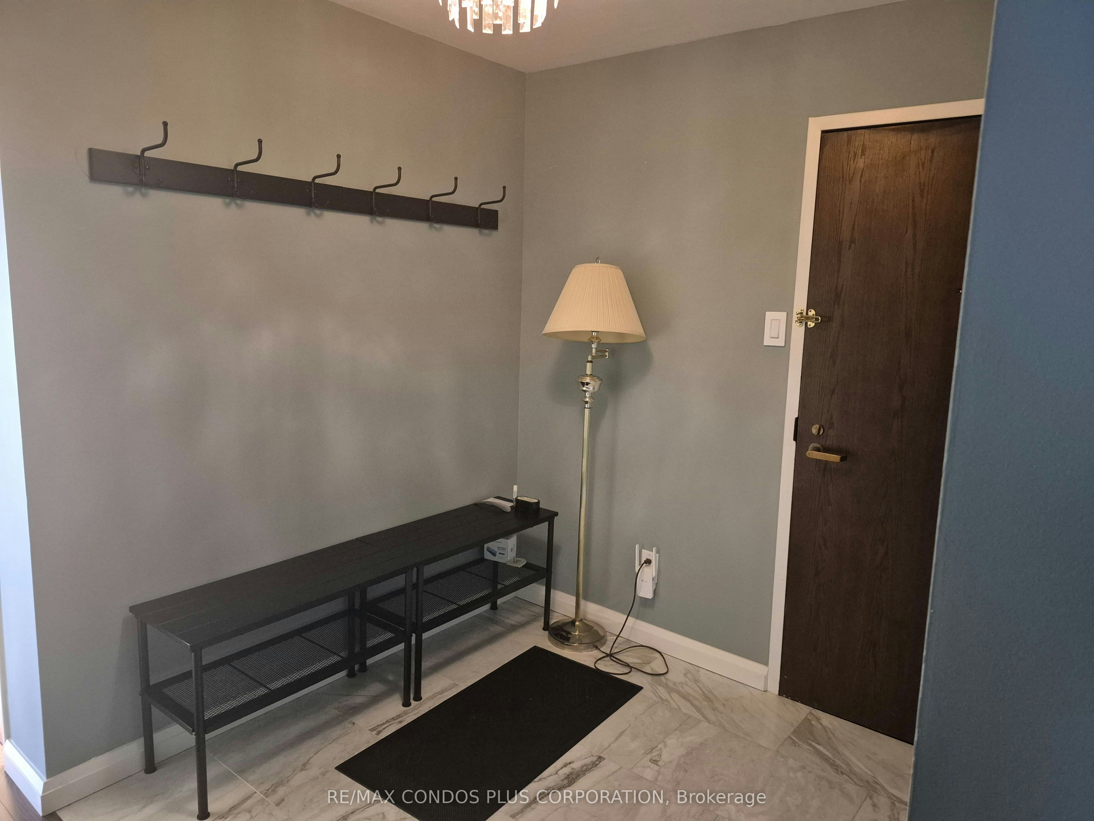 2302-65 Harbour Square, Toronto, ON, M5J 2L4 - 18