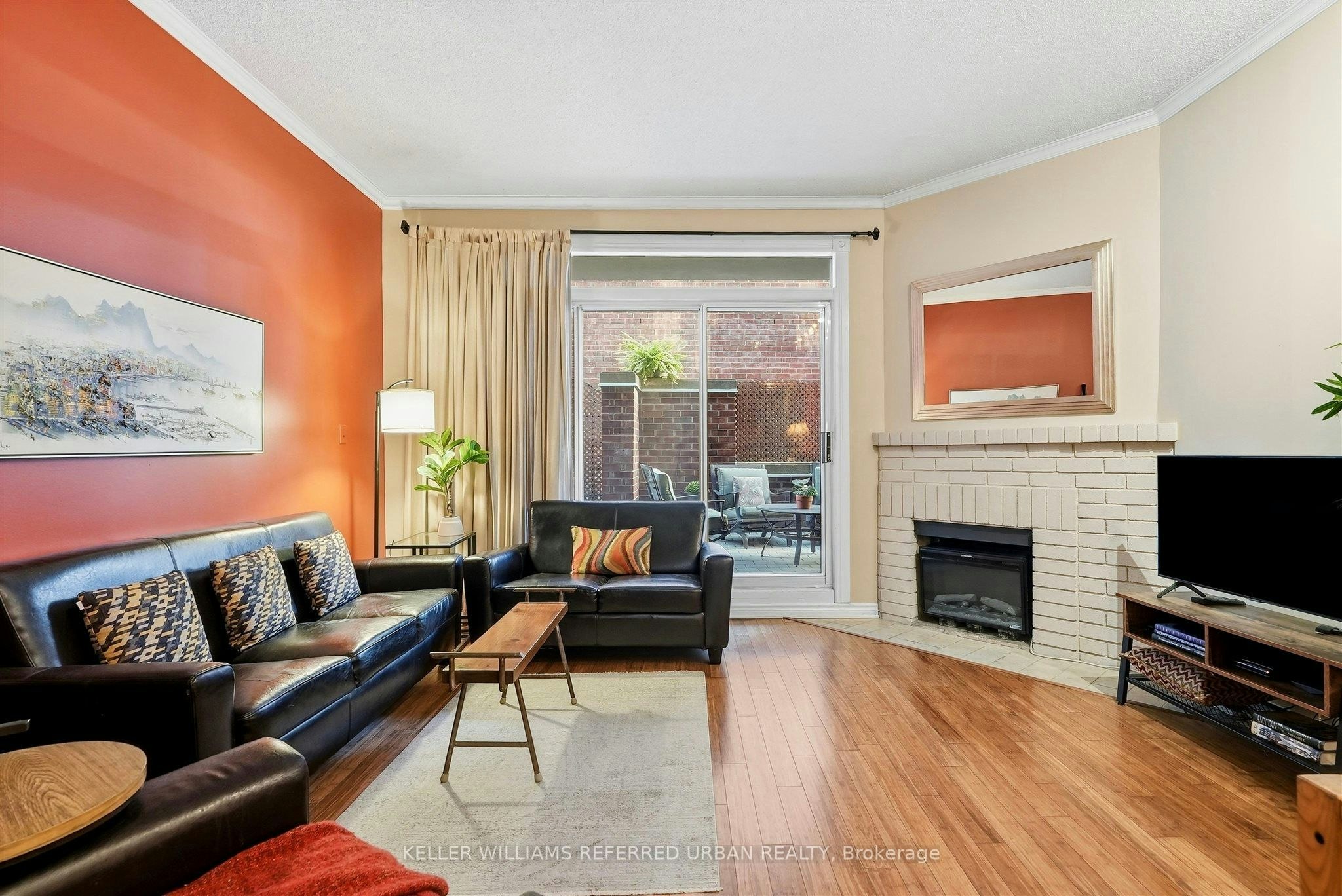 58 St Nicholas Street, Toronto, ON, M4Y 1W7