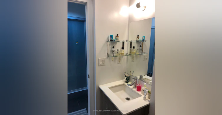 1602-426 University Avenue, Toronto, ON, M5G 1S9 - 14