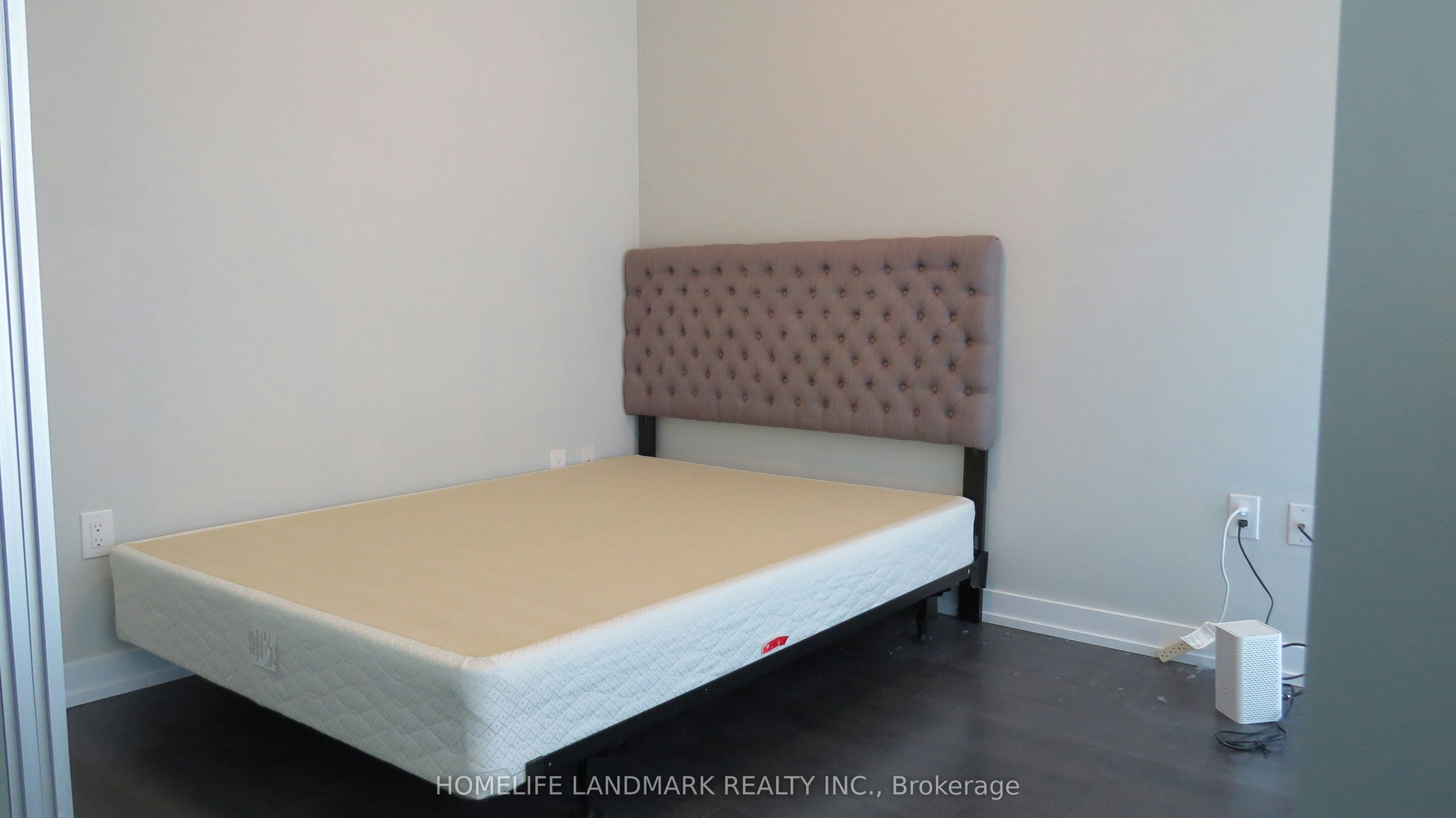 1602-426 University Avenue, Toronto, ON, M5G 1S9 - 11