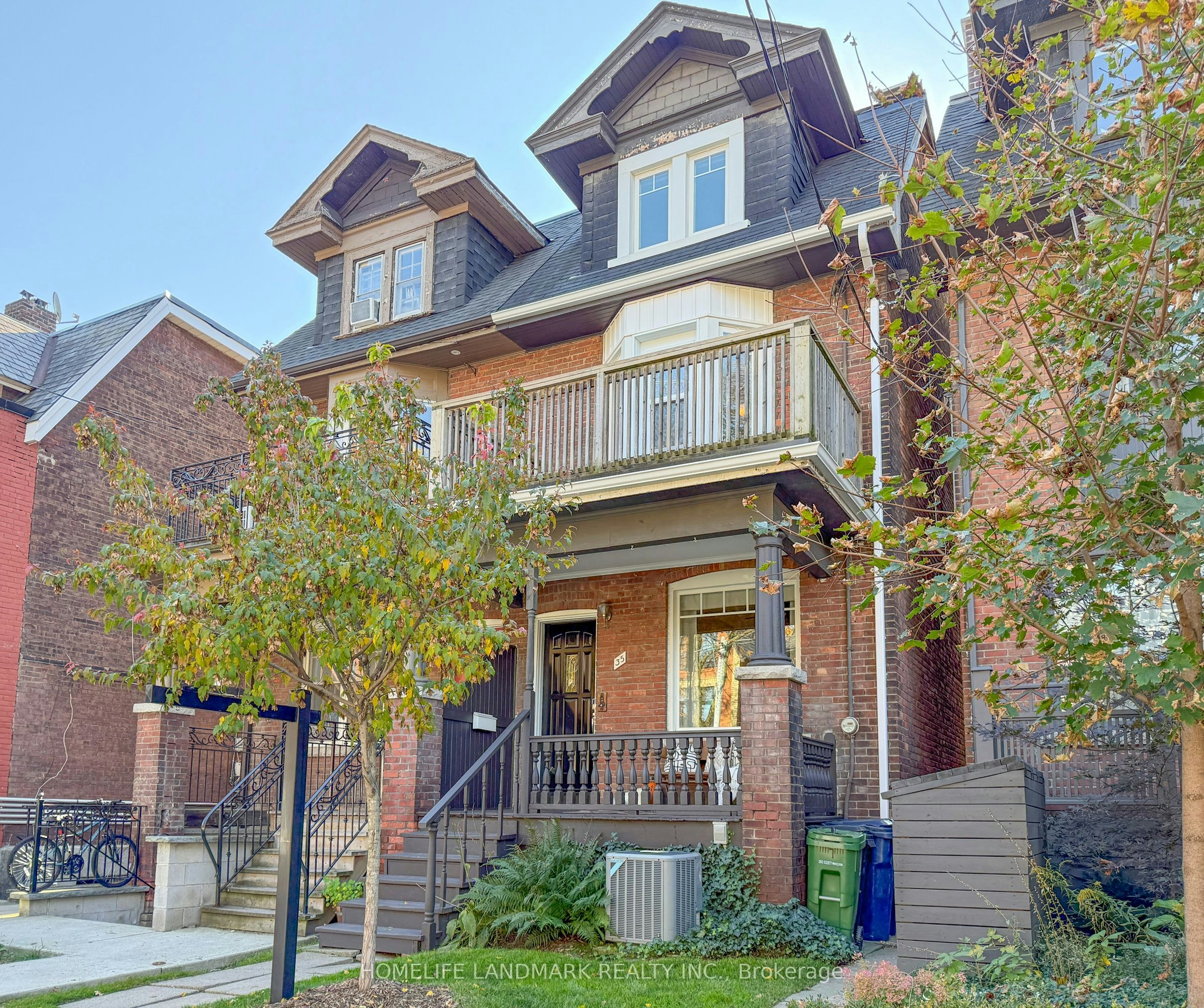 35 Dupont Street, Toronto, ON, M5R 1V3