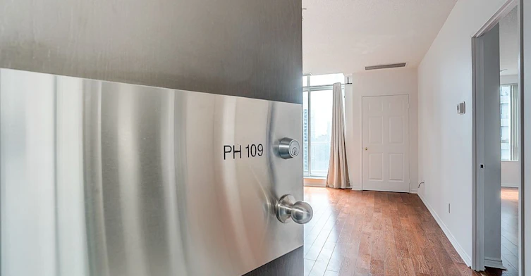 PH109-35 Empress Avenue, Toronto, ON, M2N 6T3 - 3
