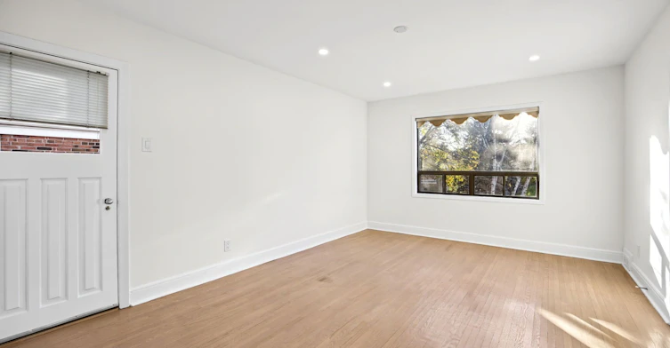 26 Shelborne Avenue, Toronto, ON, M5N 1Y7 - 9