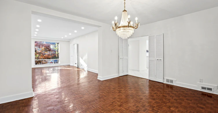 26 Shelborne Avenue, Toronto, ON, M5N 1Y7 - 4