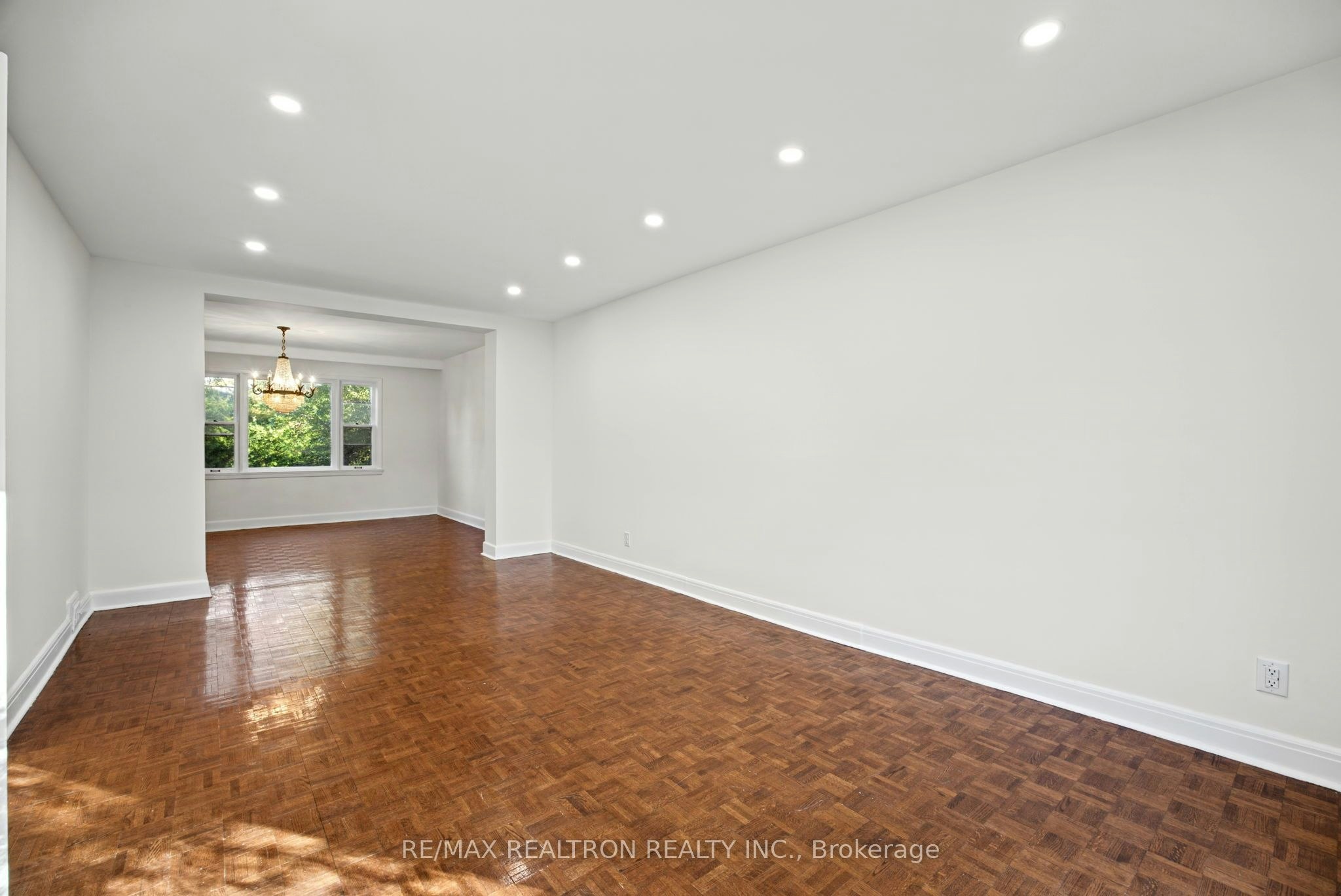 26 Shelborne Avenue, Toronto, ON, M5N 1Y7 - 2