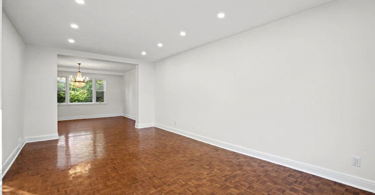 26 Shelborne Avenue, Toronto, ON, M5N 1Y7 - 2