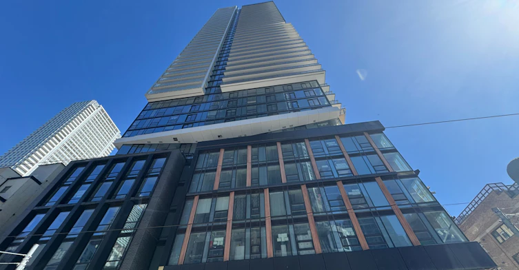 2703-89 Church Street, Toronto, ON, M5C 2G3