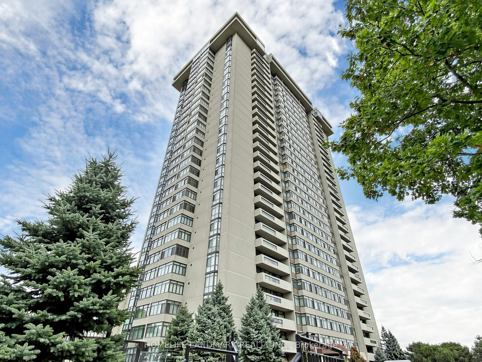 102-1555 Finch Avenue E, Toronto, ON, M2J 4X9