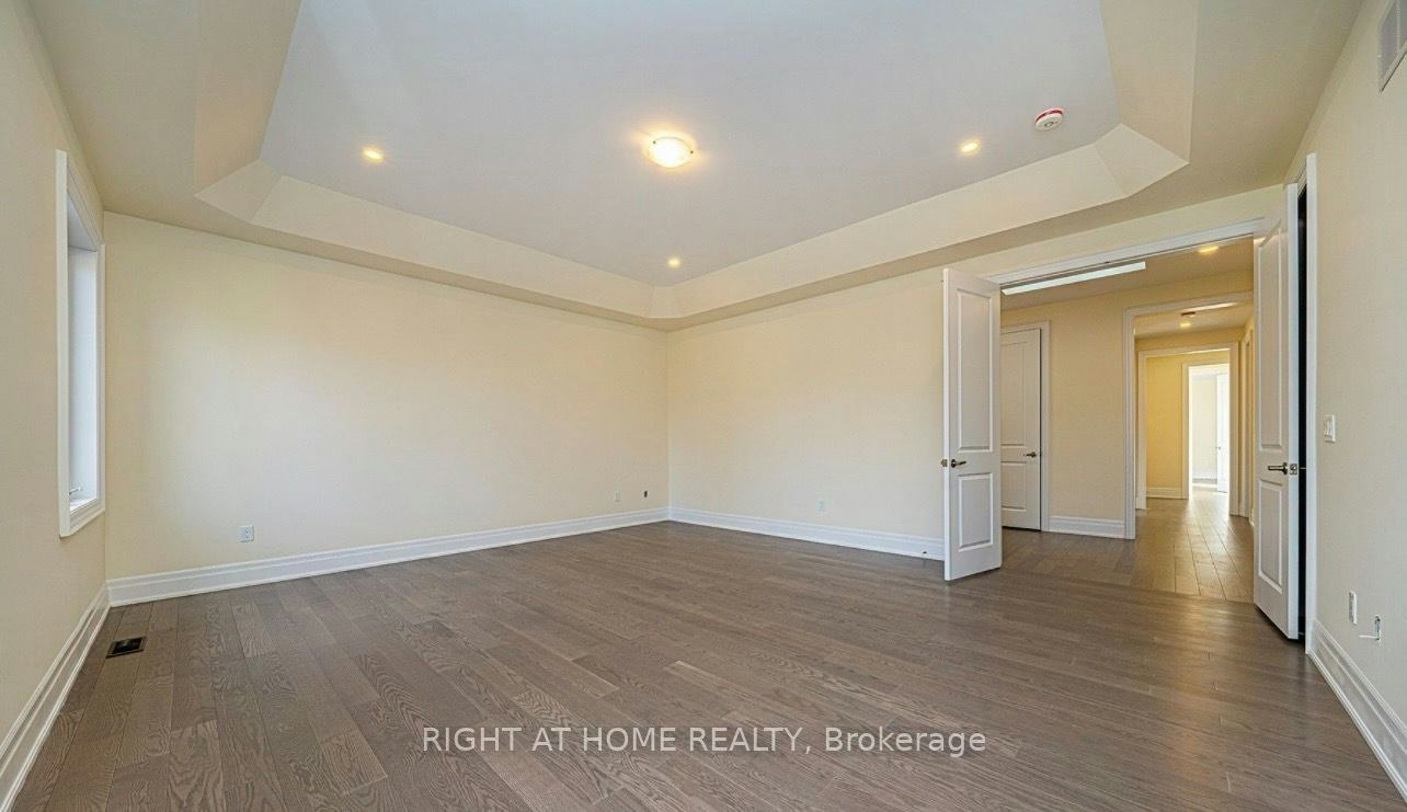 15 Becky Cheung Court, Toronto, ON, M2M 2E7 - 9