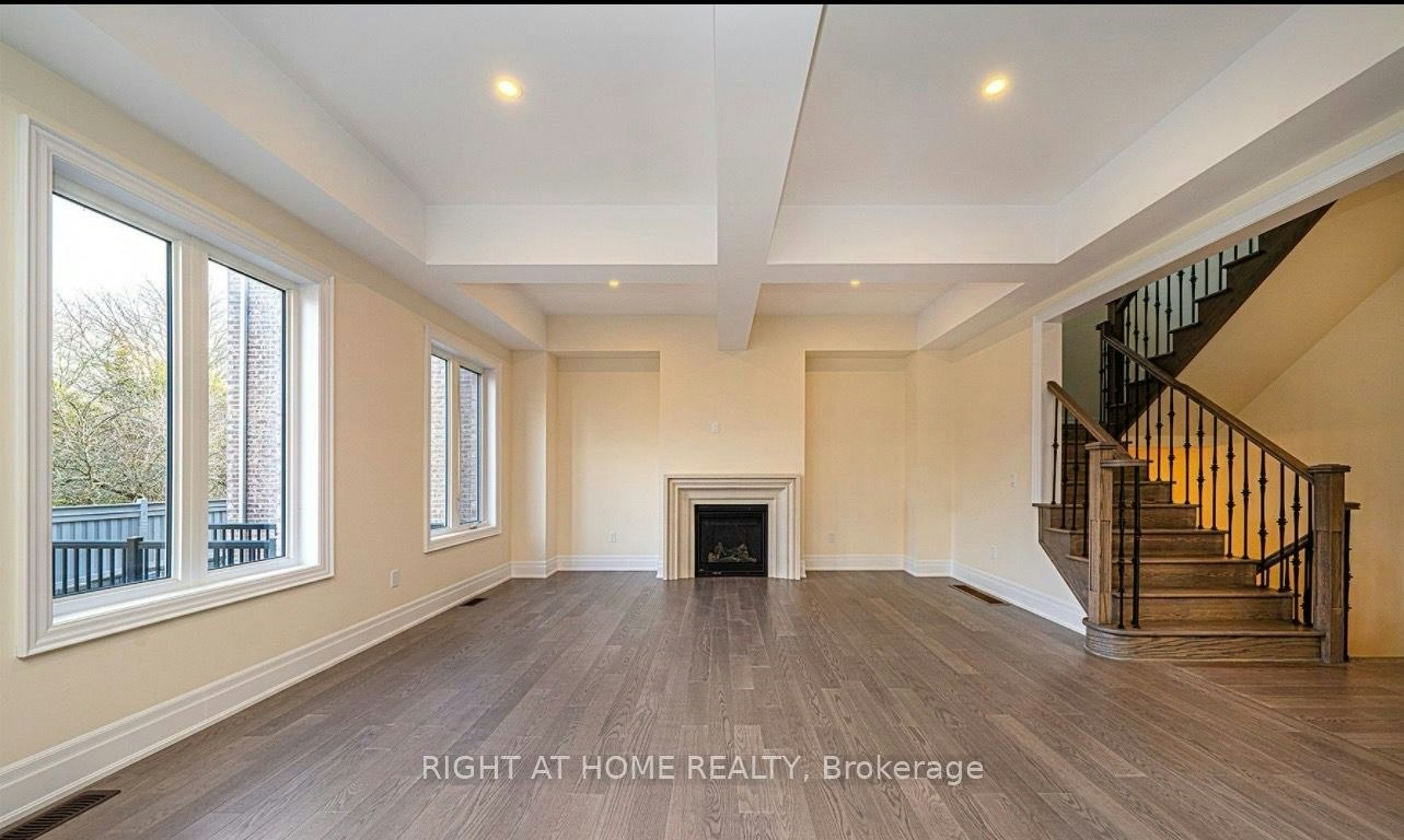 15 Becky Cheung Court, Toronto, ON, M2M 2E7 - 4