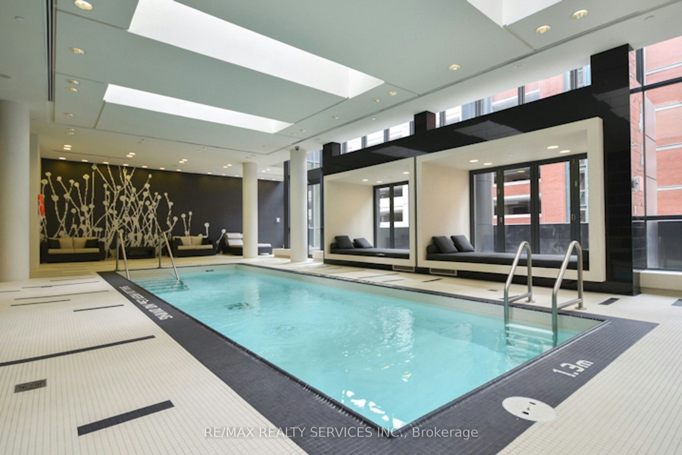 1009-770 Bay Street, Toronto, ON, M5G 0A6 - 41