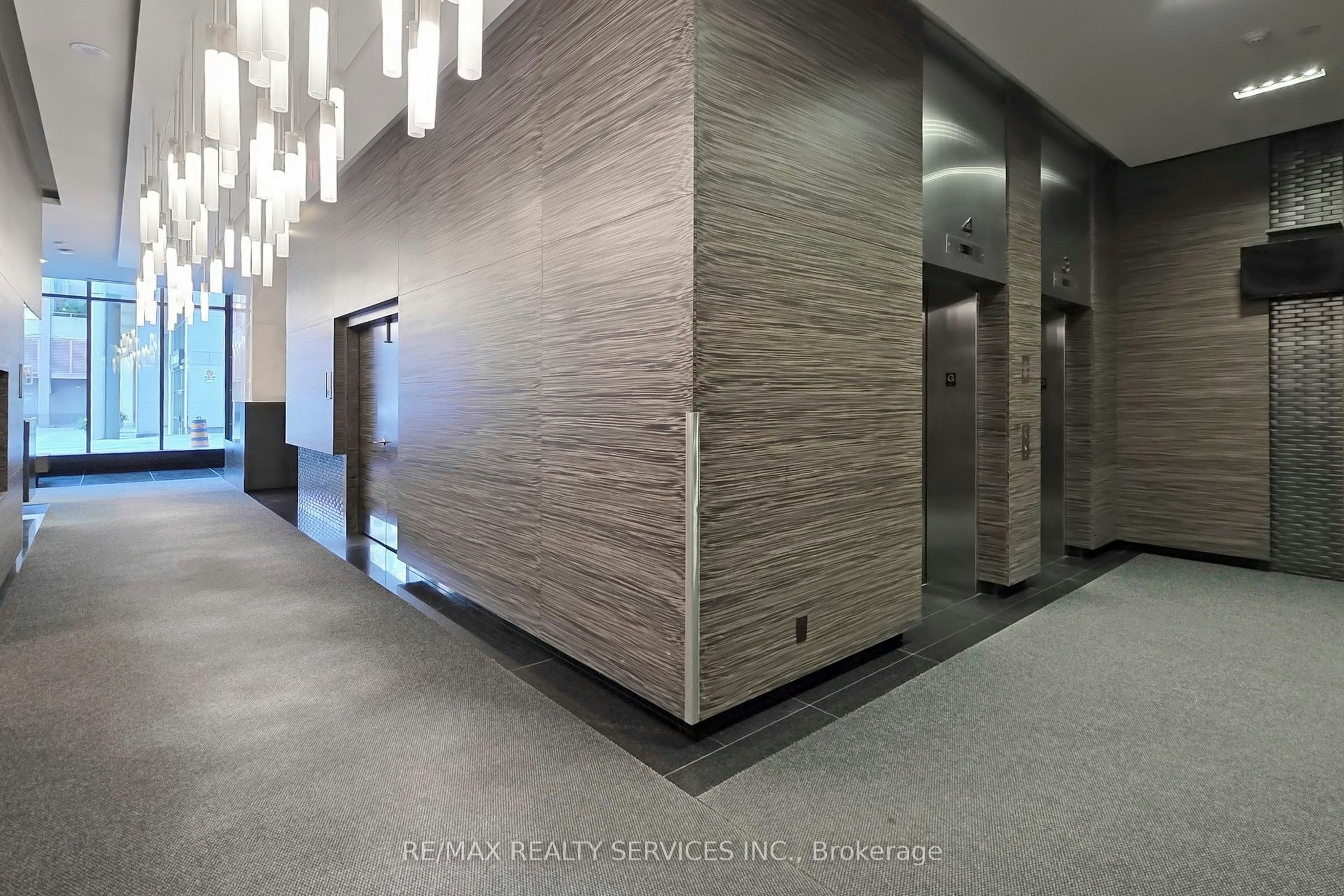 1009-770 Bay Street, Toronto, ON, M5G 0A6 - 7