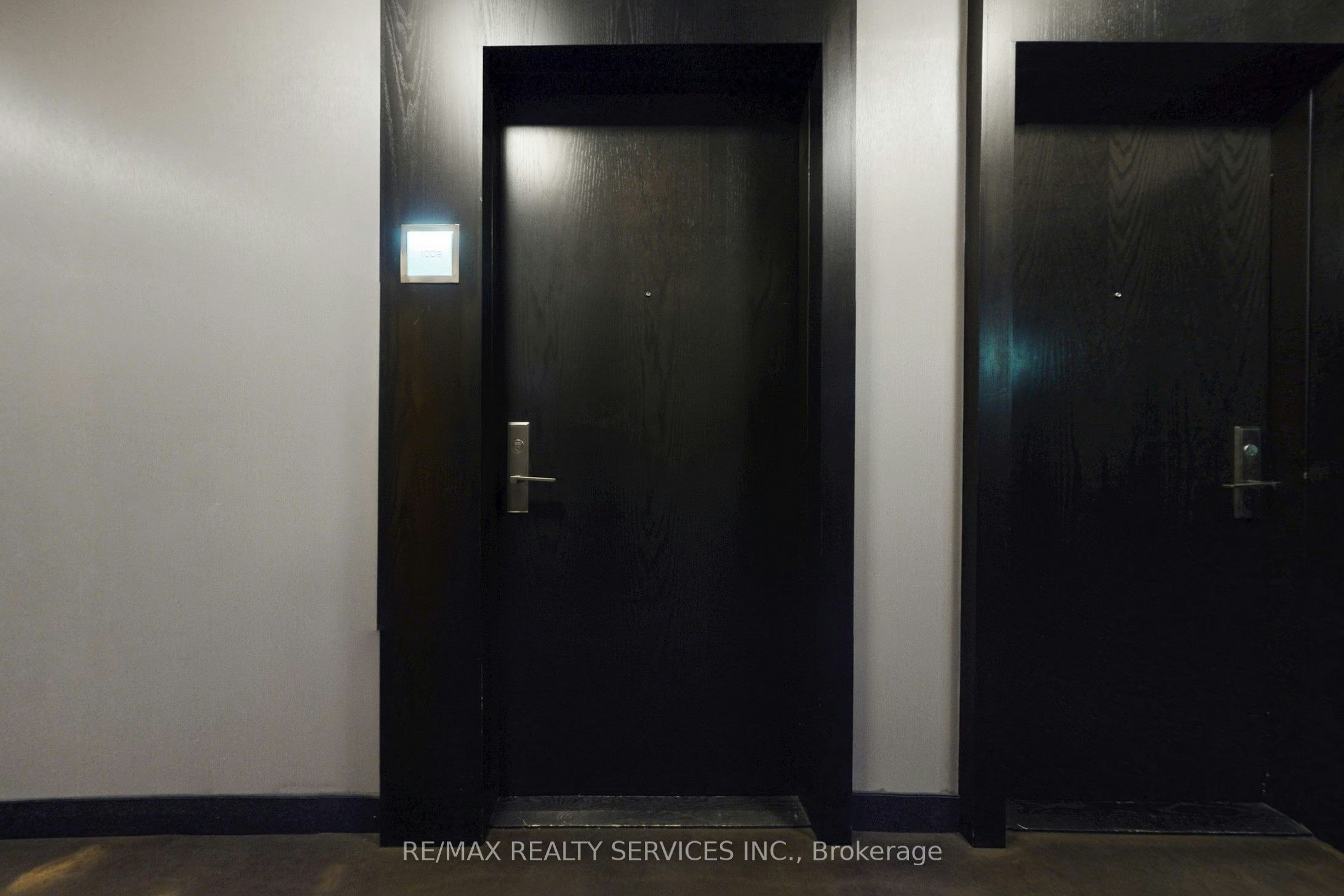 1009-770 Bay Street, Toronto, ON, M5G 0A6 - 9