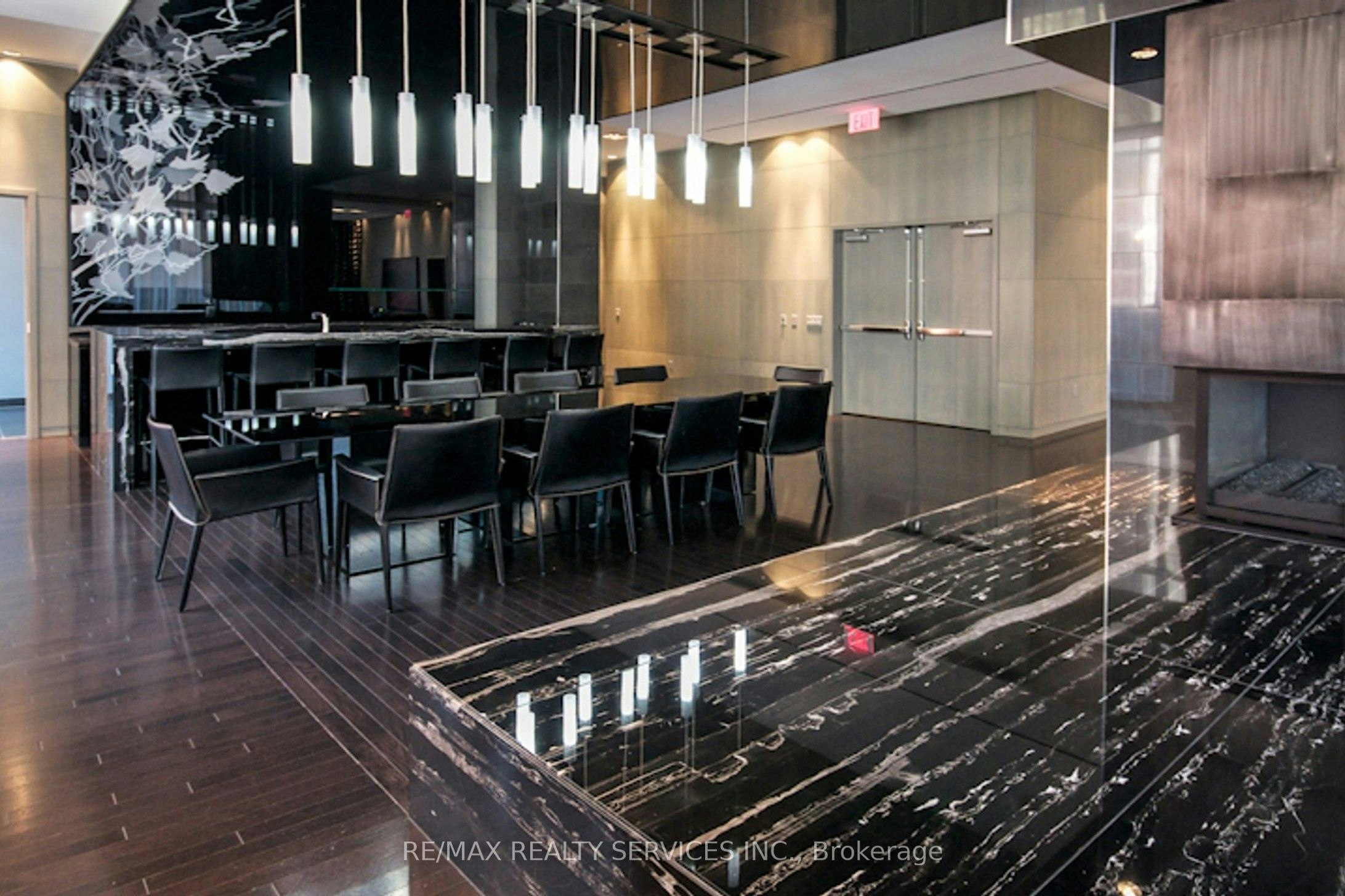 1009-770 Bay Street, Toronto, ON, M5G 0A6 - 34