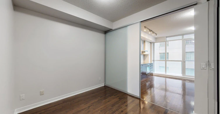 1009-770 Bay Street, Toronto, ON, M5G 0A6 - 23