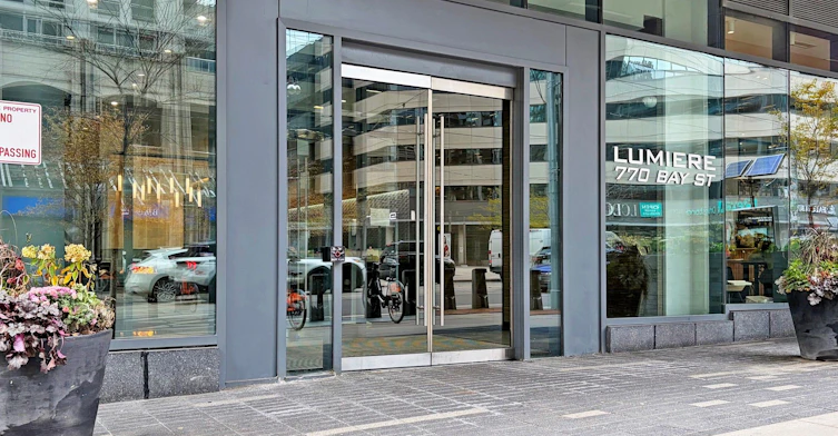 1009-770 Bay Street, Toronto, ON, M5G 0A6 - 3