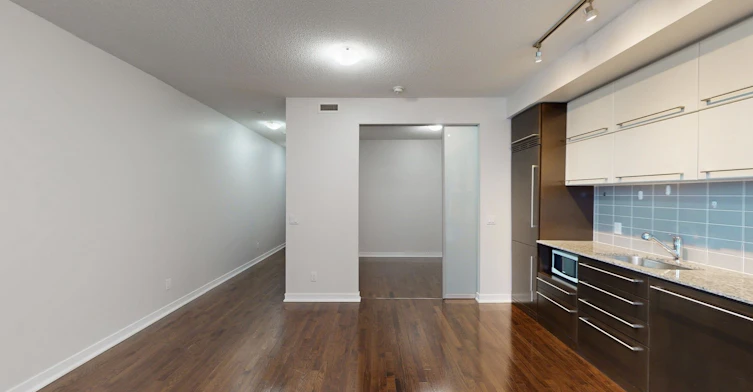 1009-770 Bay Street, Toronto, ON, M5G 0A6 - 14